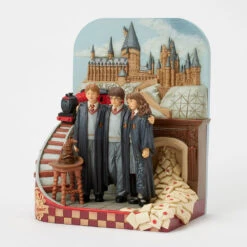 Enesco Jim Shore Harry Potter, Ron And Hermione With Train Figurine, 9" -Hallmark Jim Shore Harry Potter and Friends Resin Statue 6016707 03