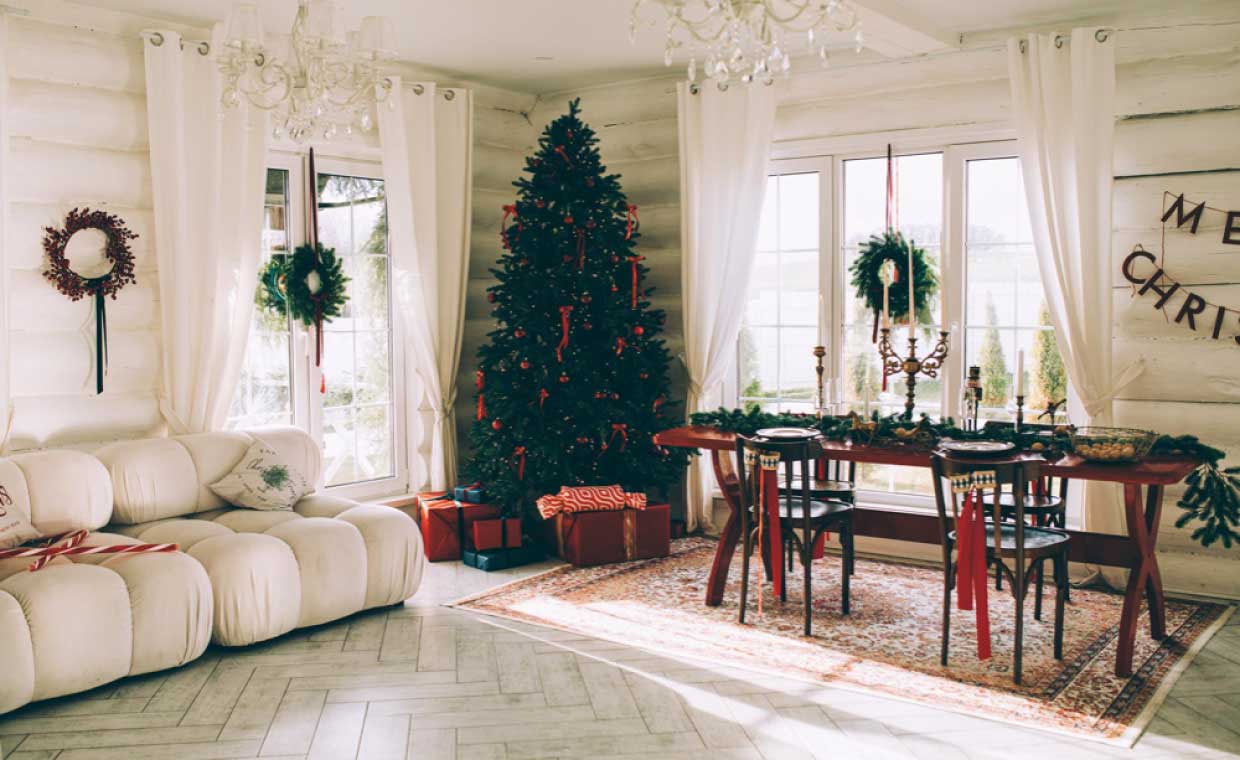 Hallmark 1 Hallmark -Hallmark Christmas Indoor Decorations Ideas 01 0503010003